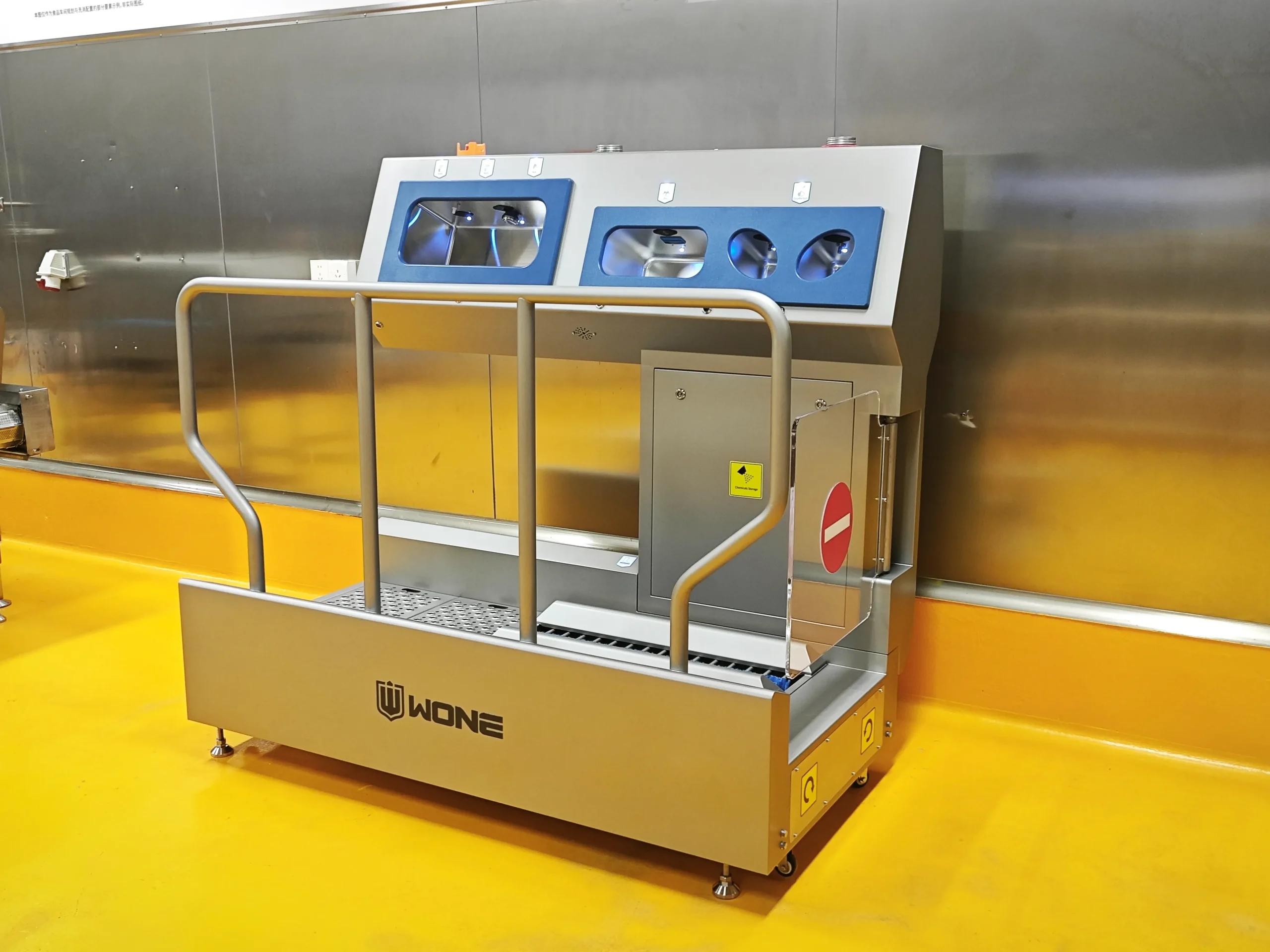 Automated food hygiene station for factory entrance